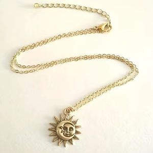 NWOT - Unisex Classical Creative Bohemian Sun & Moon Necklace Pendant (Golden)